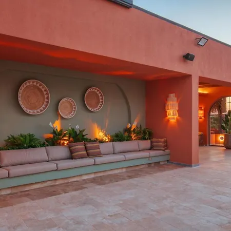 Defne Makri * 费特希耶