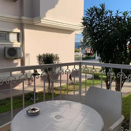Defne Makri Apartament *