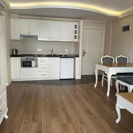 Defne Makri Apartamento *