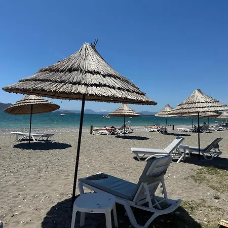 Defne Makri Apartamento